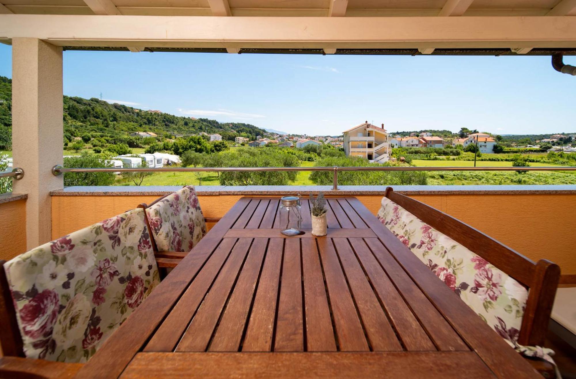 Foric Apartments With Outdoor Heated Pool Rab Town Ngoại thất bức ảnh