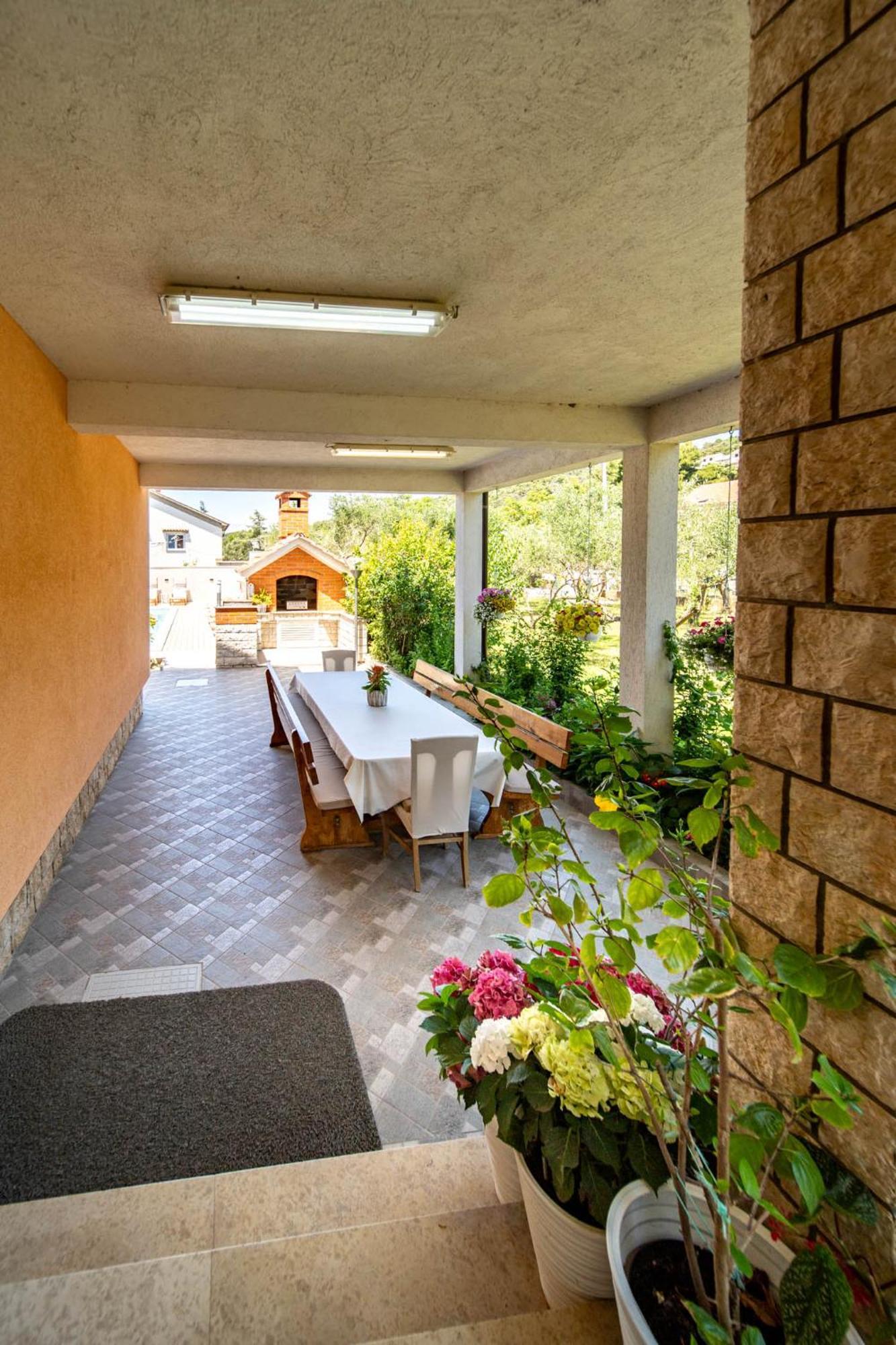 Foric Apartments With Outdoor Heated Pool Rab Town Ngoại thất bức ảnh
